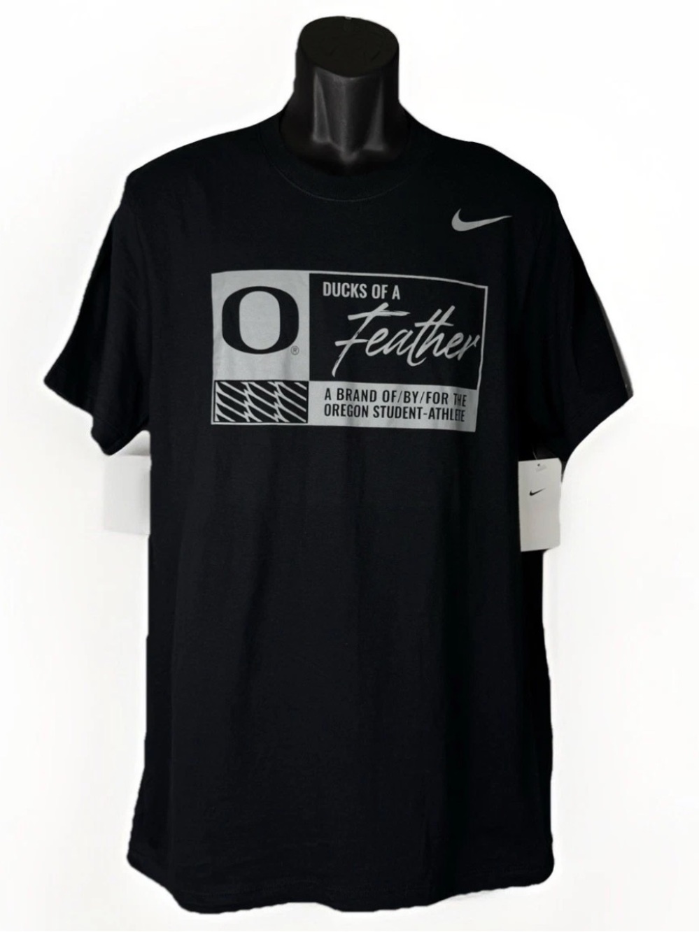 Nike Oregon Ducks “Ducks of a Feather” DOAF Football Black NWT T-Shirt Men’s M